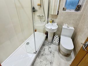 Photo 16- click for photo gallery